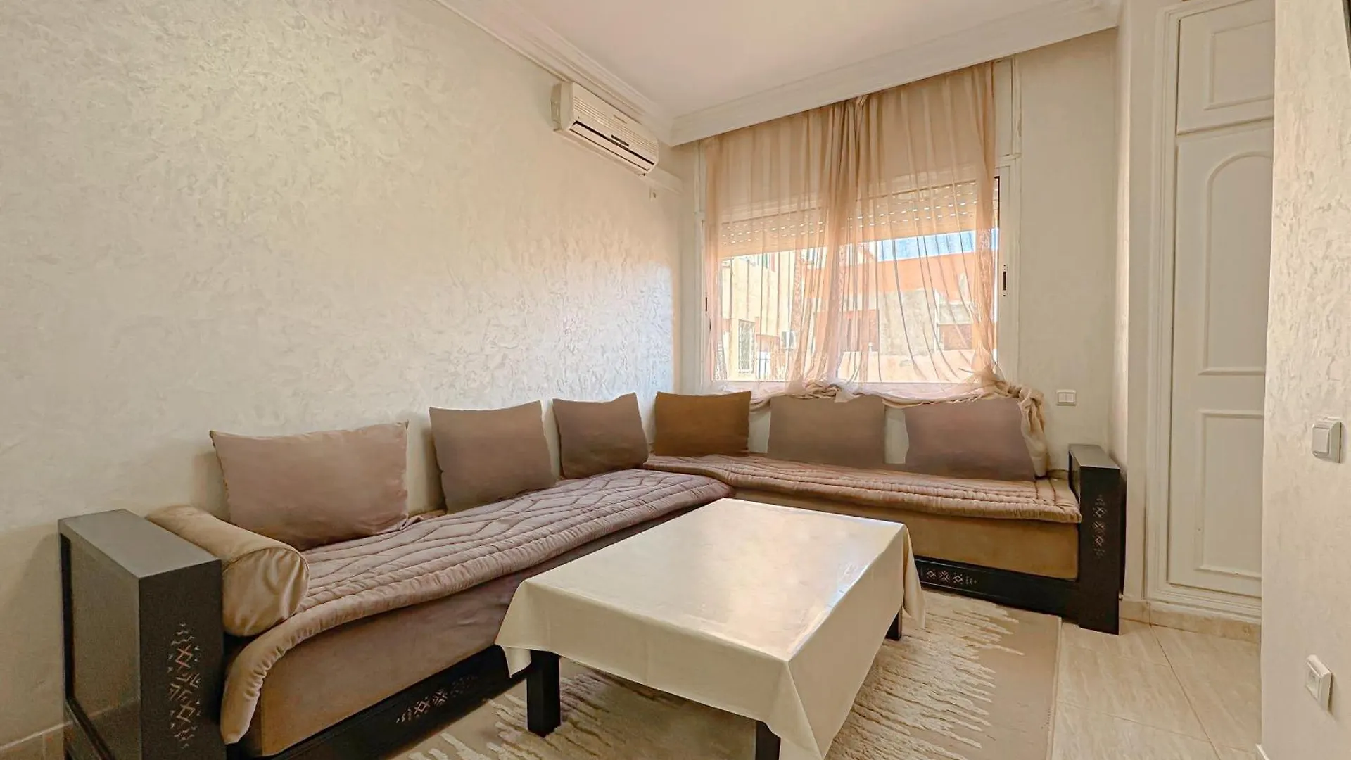 Apartament Studio Confort Au Coeur De Gueliz Proche Carre Eden Marrakesz