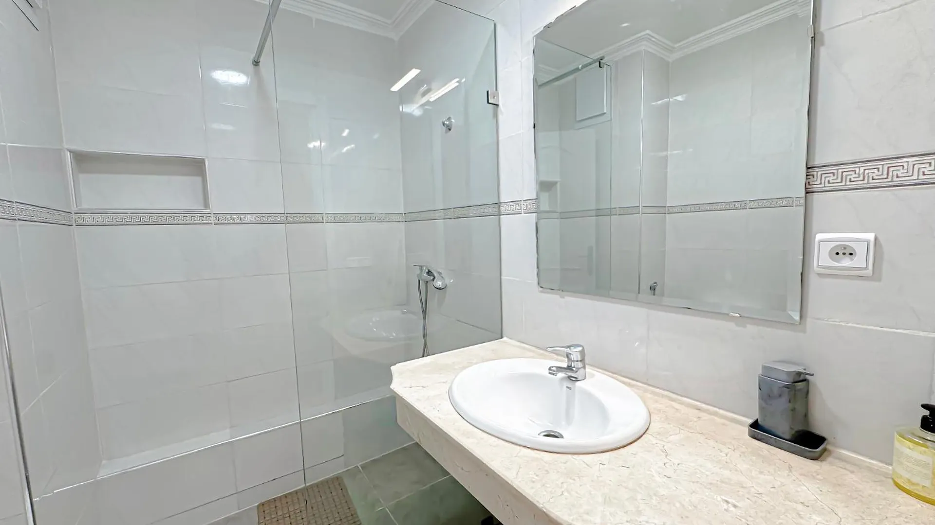 Appartamento Studio Confort Au Coeur De Gueliz Proche Carre Eden Marrakesh